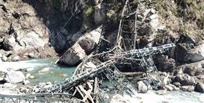 Bridge connecting Valley of Flowers and Hemkund Sahib collapsed